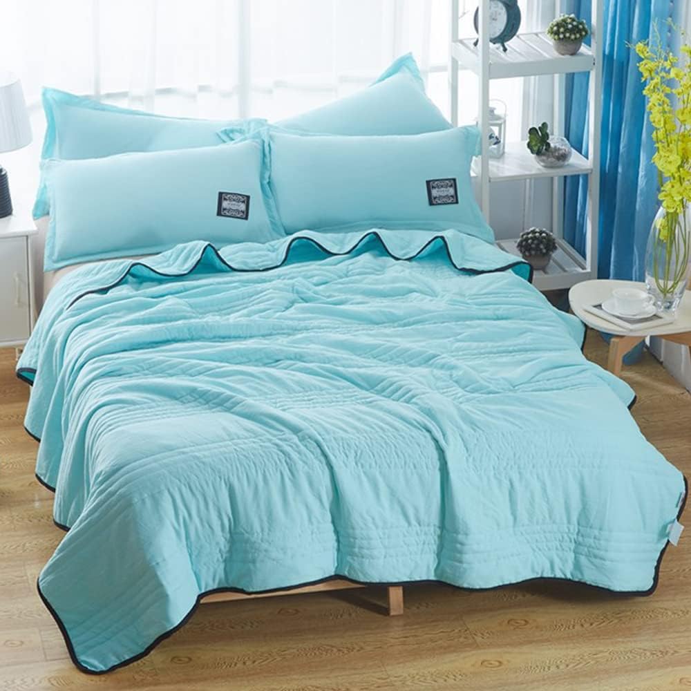 Cooling Blanket | Soft and Breathable | Moisture-Resistant | Hypoallergenic