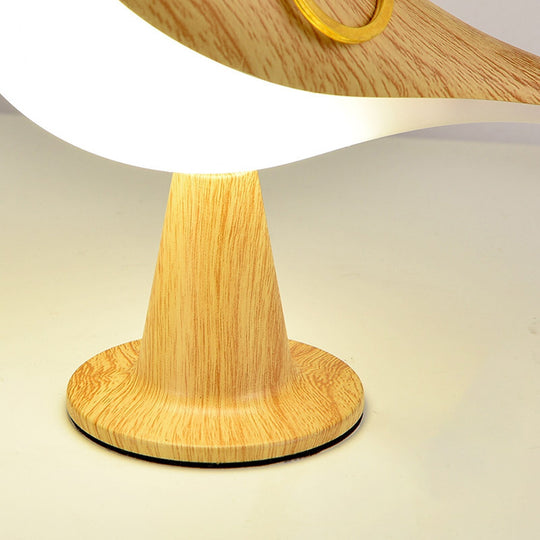 Bird Shaped Table Lamp