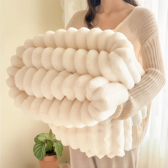 Fluffy Blanket | Cloud-like Softness | Breathable and Warm | Luxurious Feel
