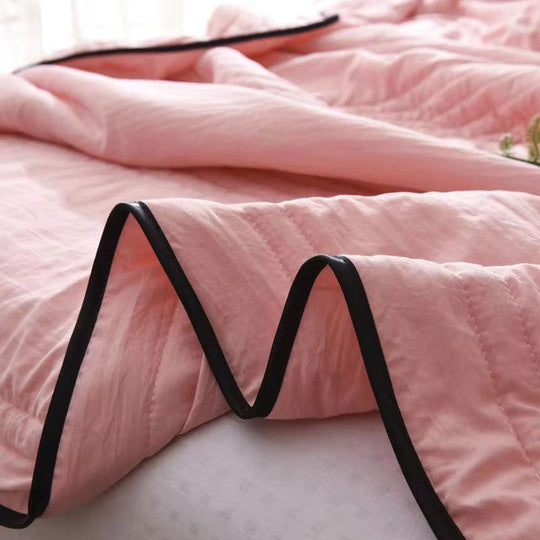 Cooling Blanket | Soft and Breathable | Moisture-Resistant | Hypoallergenic