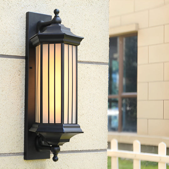 Modern Waterproof Outdoor Wall Light – Black Retro Outdoor Sconce for Garden, Porch, and Exterior Use