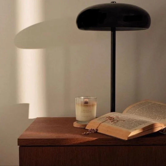 Sleek Retro Table Lamp with Touch Control – Rechargeable Cordless Bedside or Desk Lamp for Modern Spaces