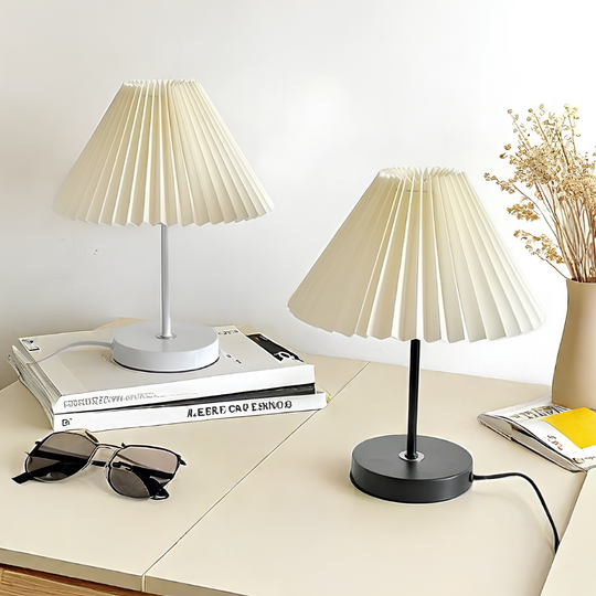 Elegant Dimmable Table Lamp with Pleated Fabric Shade – USB Plug-in Bedside or Desk Lamp for Warm White Light