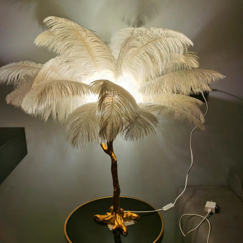 Luxury Gold Nordic Ostrich Feather Floor Lamp – Elegant & Stylish Lighting