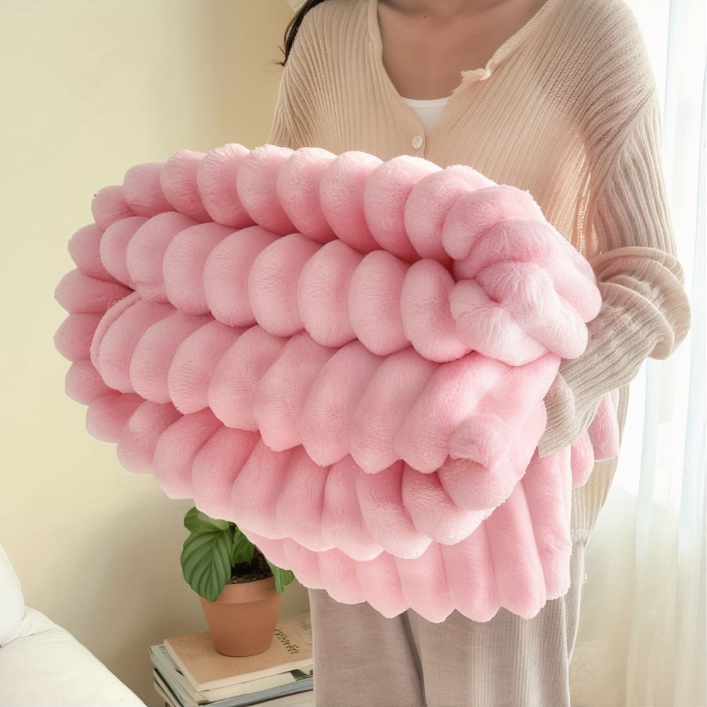 Fluffy Blanket | Cloud-like Softness | Breathable and Warm | Luxurious Feel