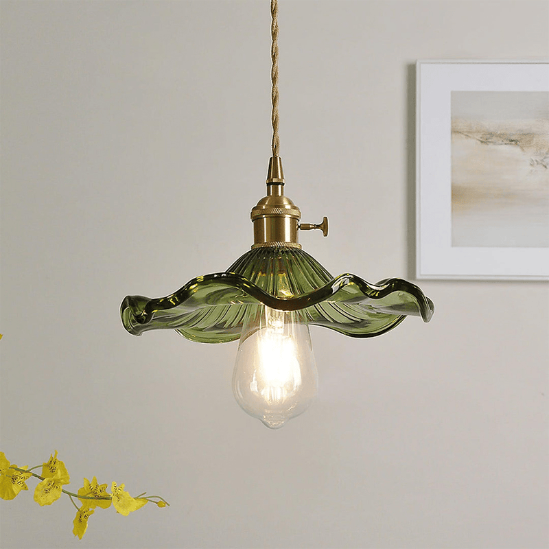 Elegant Hibiscus Flower Pendant Lamp – Stylish & Modern Lighting Decor