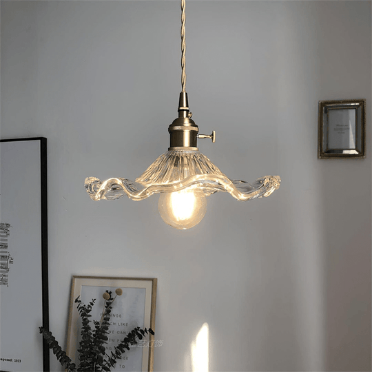Elegant Hibiscus Flower Pendant Lamp – Stylish & Modern Lighting Decor