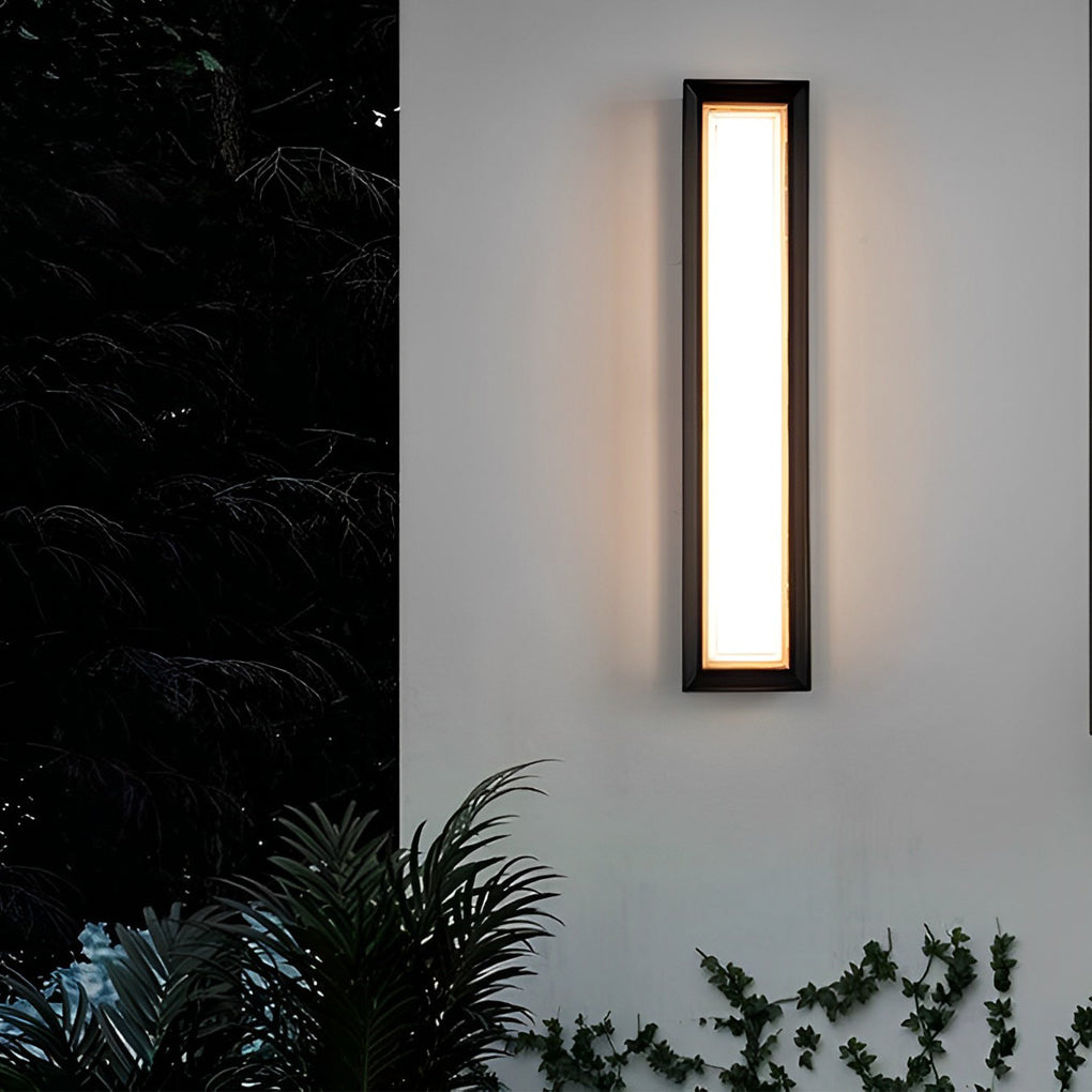 Modern Waterproof Outdoor Wall Light – Black and Gold Aluminum Exterior Wall Sconce with IP65 Rating for Garden and Porch