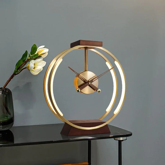 Moderne tafellamp met draadloze oplader en LED-licht – minimalistisch ontwerp voor thuis en kantoor