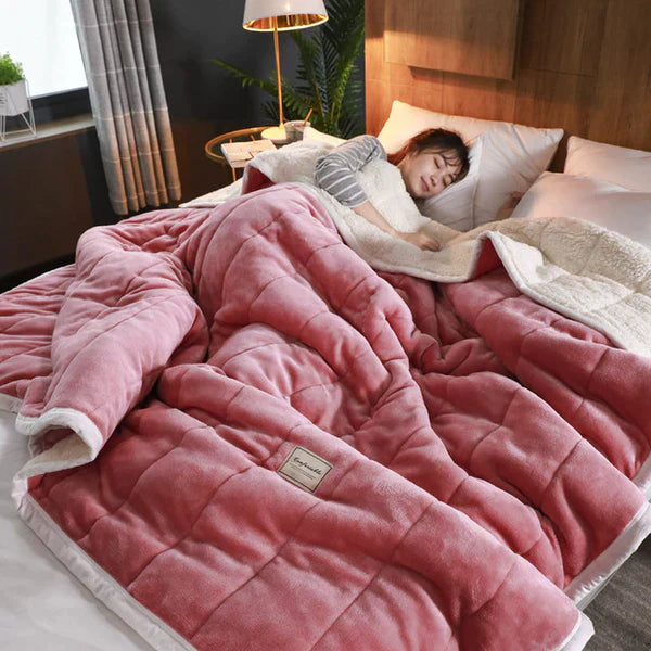 Serenity | Luxury & Warm Winter Blanket | Insulated | Ultra-Soft and Breathable