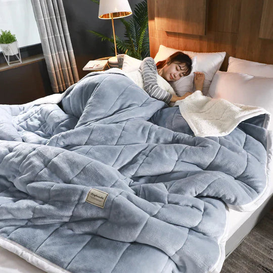 Serenity | Luxury & Warm Winter Blanket | Insulated | Ultra-Soft and Breathable