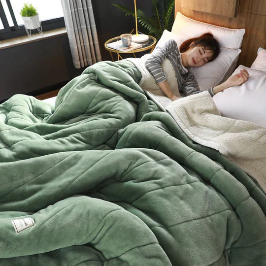 Serenity | Luxury & Warm Winter Blanket | Insulated | Ultra-Soft and Breathable