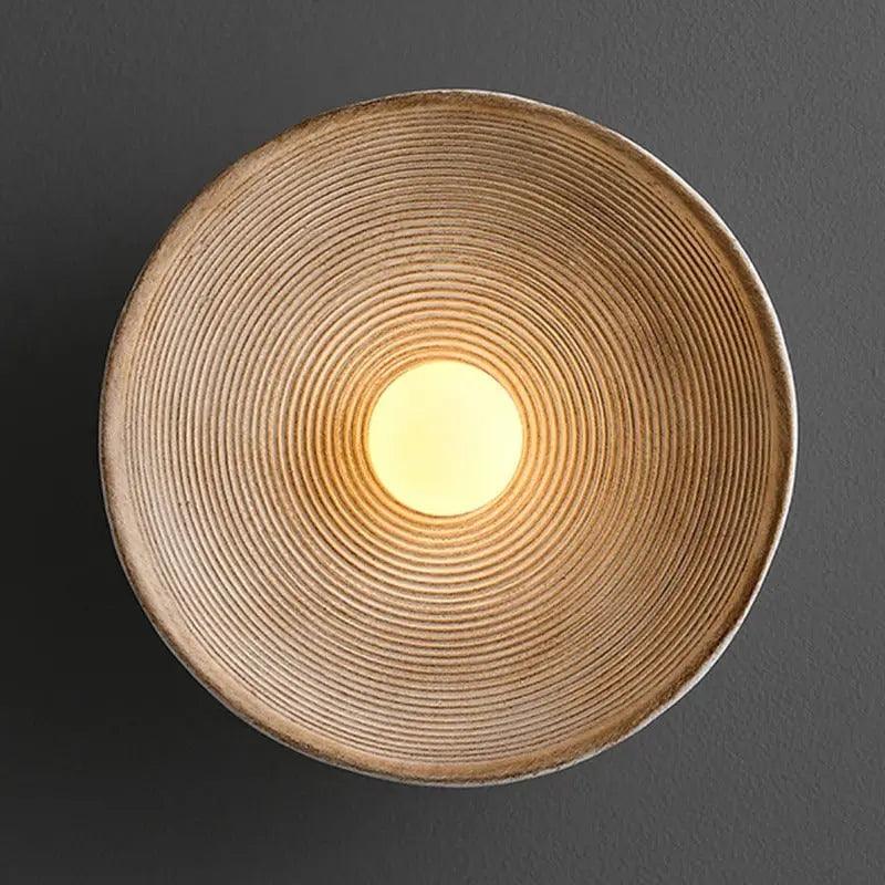 Retro Wall Lamp Sconce – Durable Resin Wall Light in White and Light Brown for Modern Home Decor