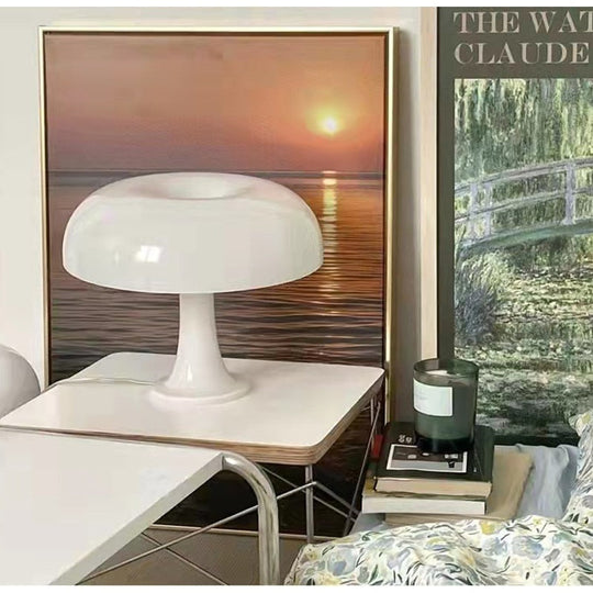 Mushroom | Minimalist Table Lamp | LED Bulb | Easily Dimmable