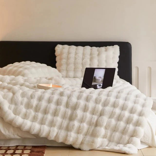 Variant image for Luxurious Double-Sided Faux-Fur Throw Blanket – Soft, Cozy, 50 x 60 Inches, Machine Washable-5