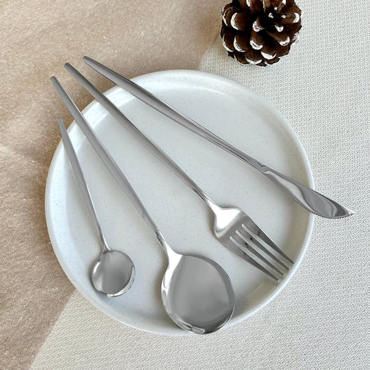 Modern 24-Piece Silver Flatware Set - Premium 18/10 Stainless Steel Cutlery Set for Elegant Dining, Dishwasher Safe