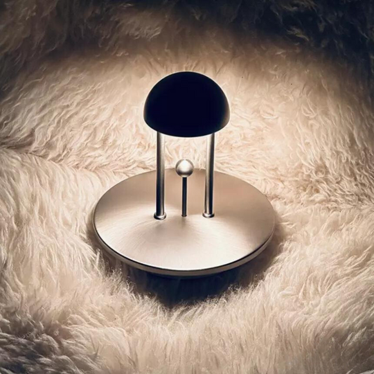 Lampe de table sans fil contrôlée par gestes avec lumière blanche chaude dimmable – Fonctionne sur batterie pour la maison et le bureau