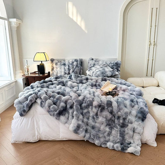 Variant image for Luxurious Tie Dye Faux-Fur Throw Blanket – Soft, Cozy, Double-Sided, 50 x 60 Inches, Multi-Color-3