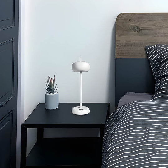 Modern Metal Table Lamp with Adjustable Brightness – Sleek Design for Bedside or Desk Use