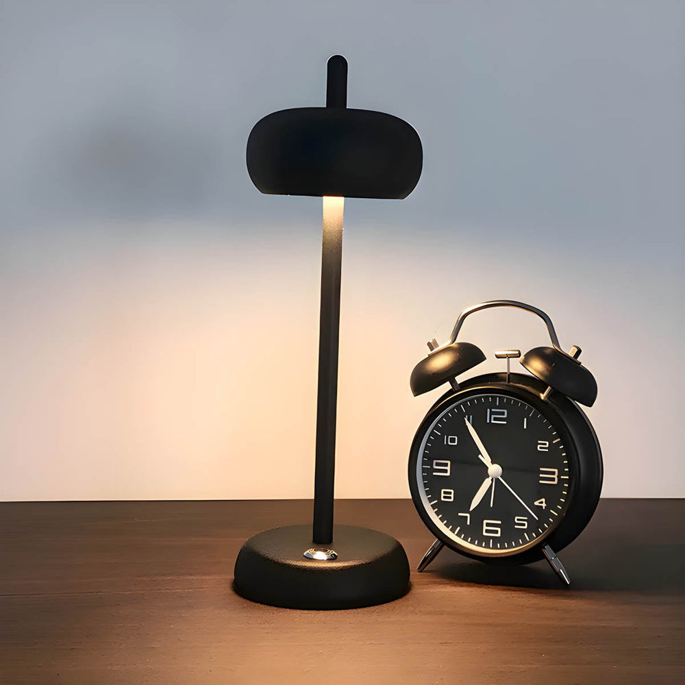 Modern Metal Table Lamp with Adjustable Brightness – Sleek Design for Bedside or Desk Use
