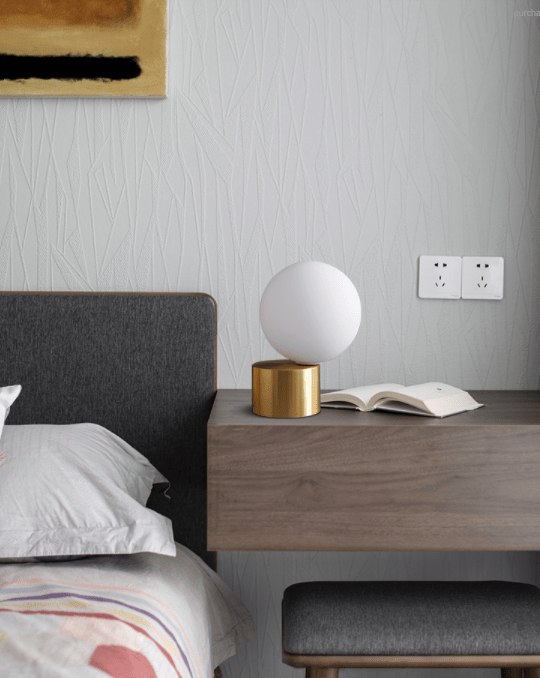 Touch Control Table Lamp with Unique Golden Finish – Stylish Bedside or Desk Lamp for Modern Home Decor