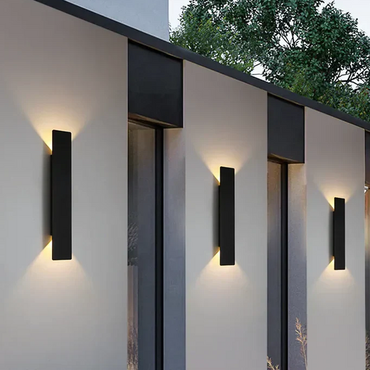 Durable Outdoor Wall Lamp – Weatherproof & Stylish Lighting