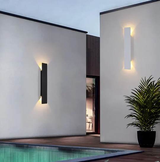 Durable Outdoor Wall Lamp – Weatherproof & Stylish Lighting