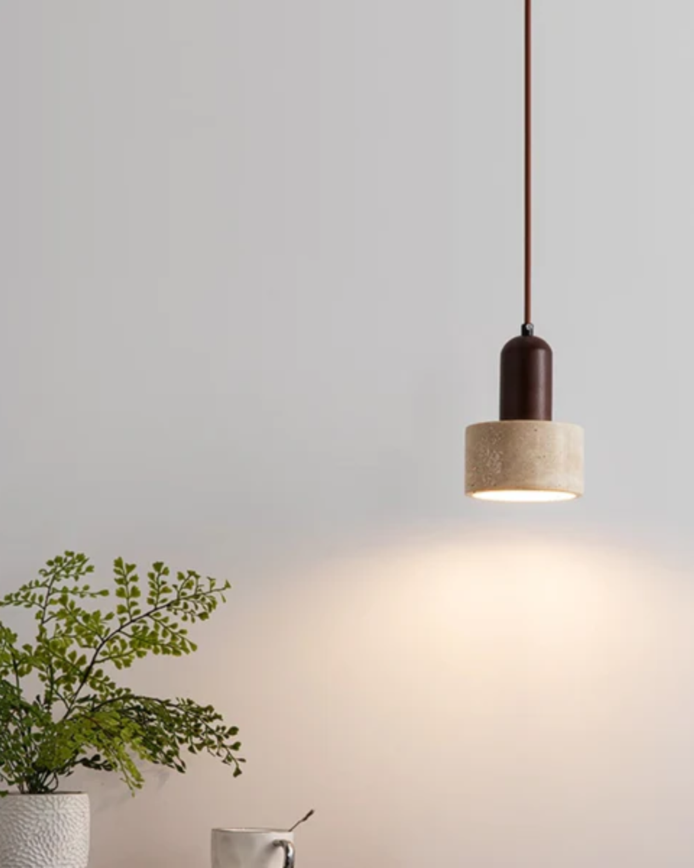 Elegant Stone Pendant Lamp – Natural Lighting for a Cozy Ambiance