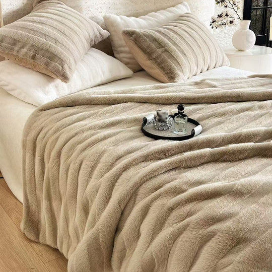 Plush Striped Faux Fur Blanket – Soft and Cozy 50x60 Inch Throw for Ultimate Comfort