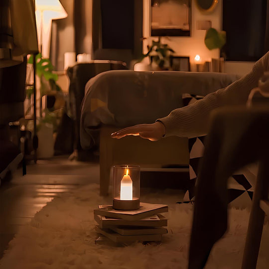 LED Candle Lamp with Hand Gesture Control – Warm White Flickering Light for Cozy Ambiance
