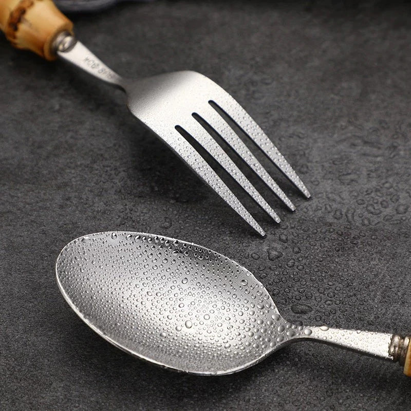 Chic Bamboo Cutlery Set - 16 or 32 Piece Eco-Friendly Flatware for Elegant Dining