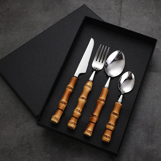 Chic Bamboo Cutlery Set - 16 or 32 Piece Eco-Friendly Flatware for Elegant Dining