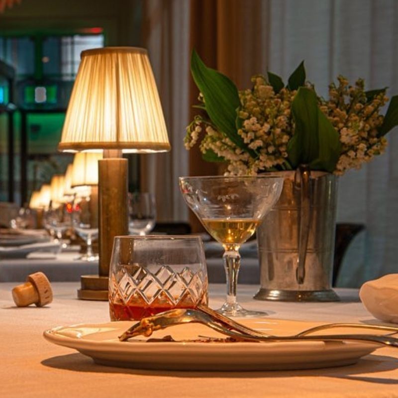 LED Wireless Metal Table Lamp - Modern, Portable, Energy-Efficient Lighting