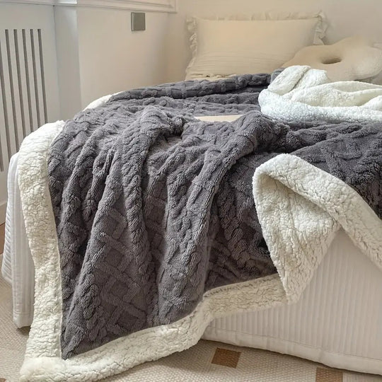 Reversible Snuggle Sherpa Blanket | Luxuriously Soft | Warm and Cosy |