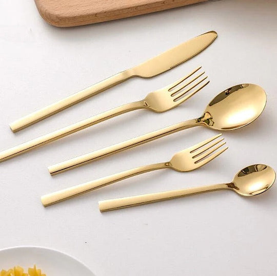 30-Piece Flatware Set for 6 – Premium Stainless Steel Cutlery Set in Gold, Black, Silver, and Rose Gold, Dishwasher Safe