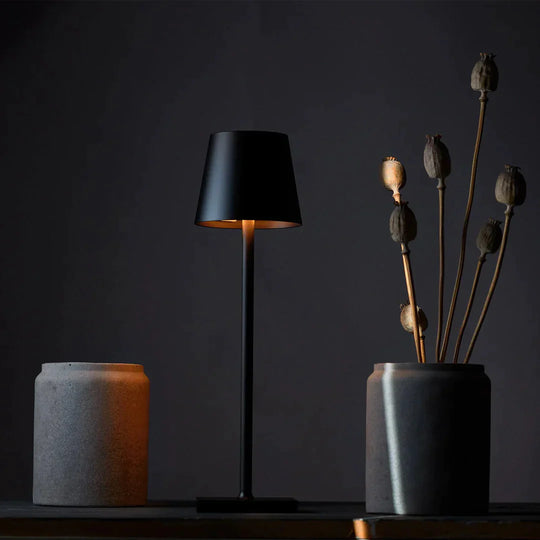 Table lamp Helsinki | Fast Charging | Long Battery Life | Dimmable by Touch