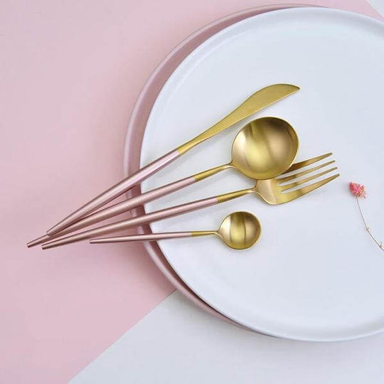 Modern Gold Flatware Set – 24-Piece Stainless Steel Cutlery Set for Elegant Dining, Dishwasher Safe