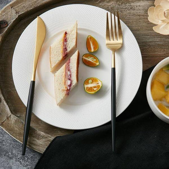 Modern Black and Gold Flatware Set – 24-Piece Stainless Steel Cutlery Set for Elegant Dining