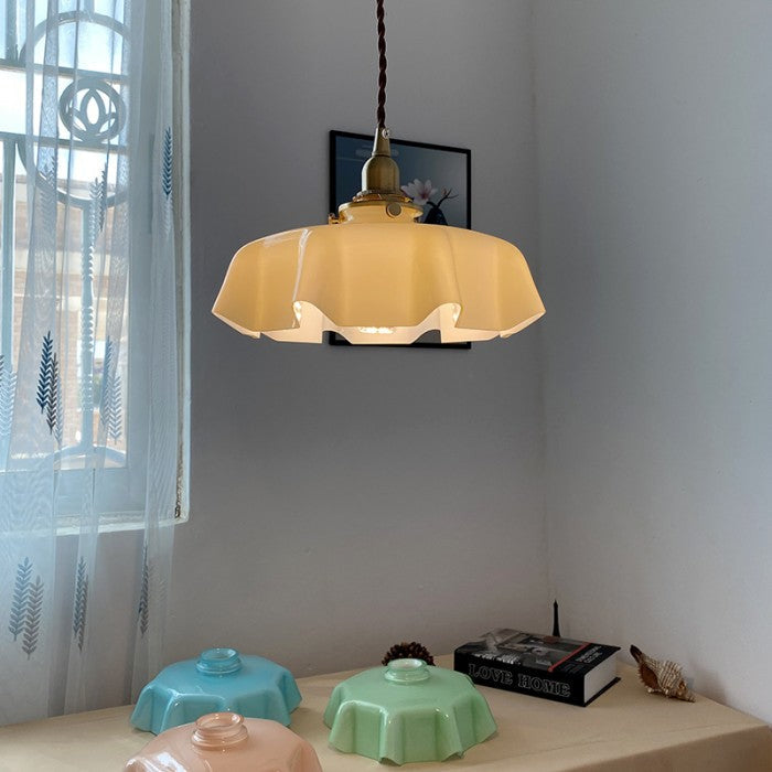 Vintage Glass Flower Pendant Lamp - Elegant Retro Cream Lighting Fixture