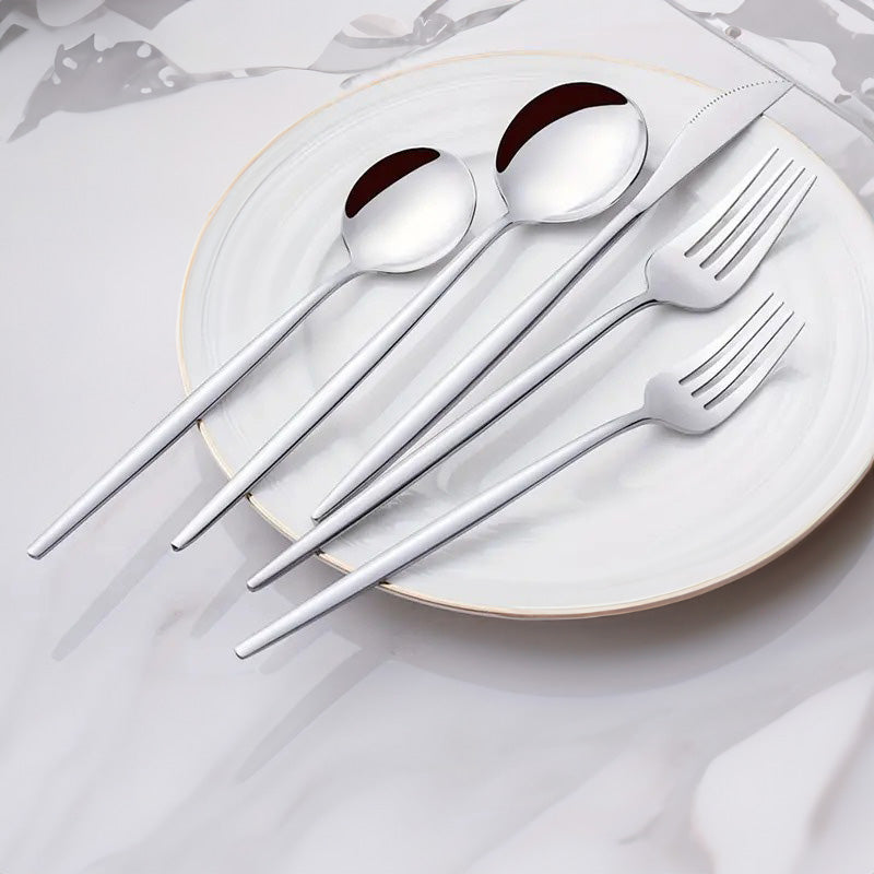 Variant image for Elegant 20-Piece Cutlery Set with Knives, Forks, and Spoons – Stylish Silverware Set for Dining Occasions-4