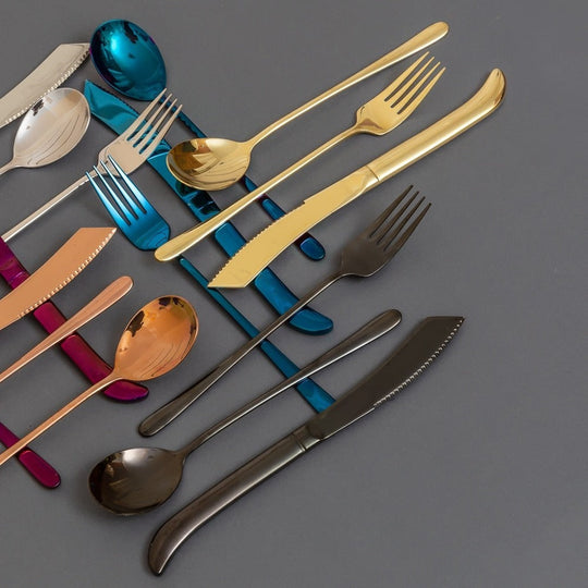 Vibrant Glossy Flatware Set – 16 or 32 Piece Modern Cutlery Set with Reusable Straws, Elegant Dining Utensils