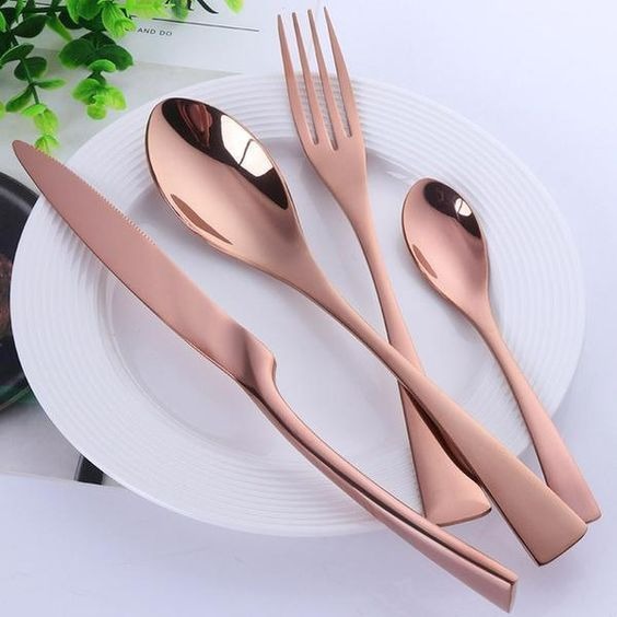 Variant image for Vintage Cutlery Set - 16 or 32 Piece Silverware Set for Elegant Dining, Classic Design, Durable and Dishwasher Safe-3