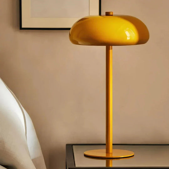 Sleek Retro Table Lamp with Touch Control – Rechargeable Cordless Bedside or Desk Lamp for Modern Spaces